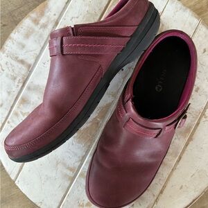 Merrell Encore Kassie Beet Red Full Grain Leather Buckle Mules